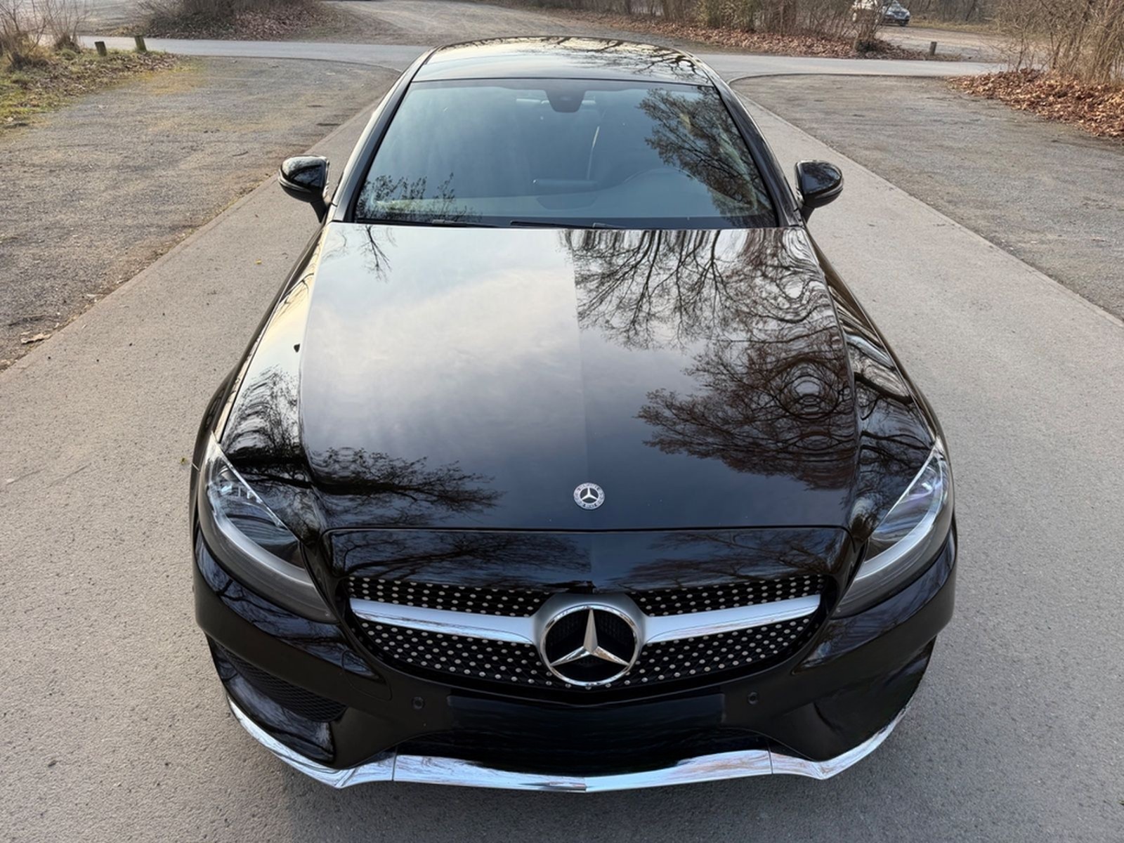 Mercedes-Benz C 180 Coupé AMG Line Panorama Automatik foto 3