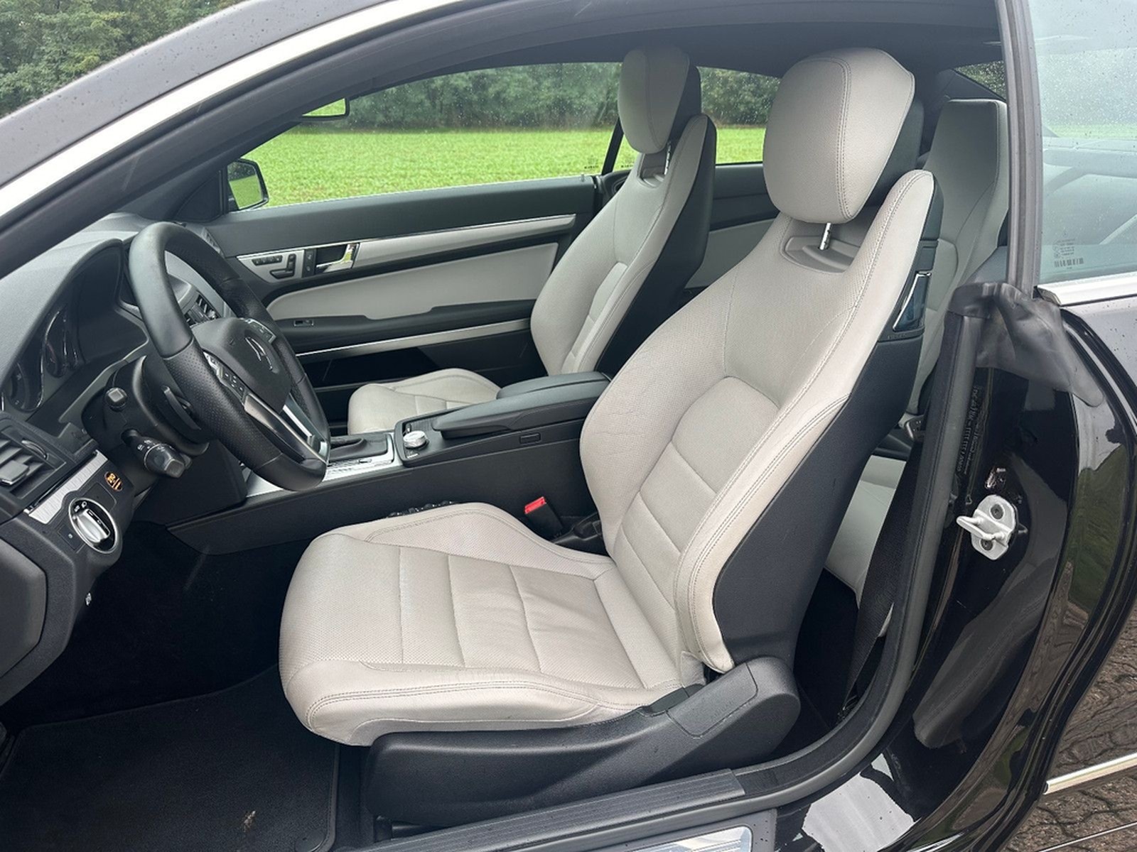 Mercedes-Benz E 350 Coupe AMG-Line Super Optik wenig km foto 11