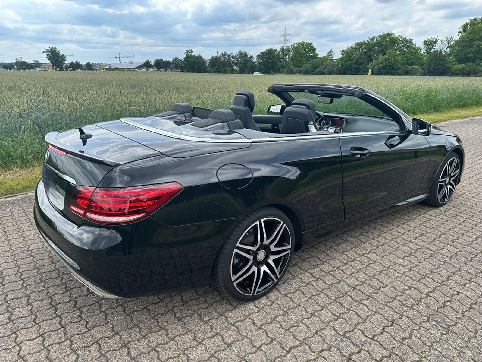 Mercedes-Benz E 250 Cabrio AMG-Line rote Gurte orig.61tkm foto 23