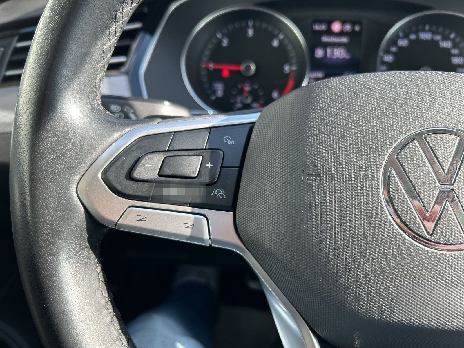 Volkswagen Passat Variant 2.0 TDI Business DSG+MATRIX+KAMER foto 24