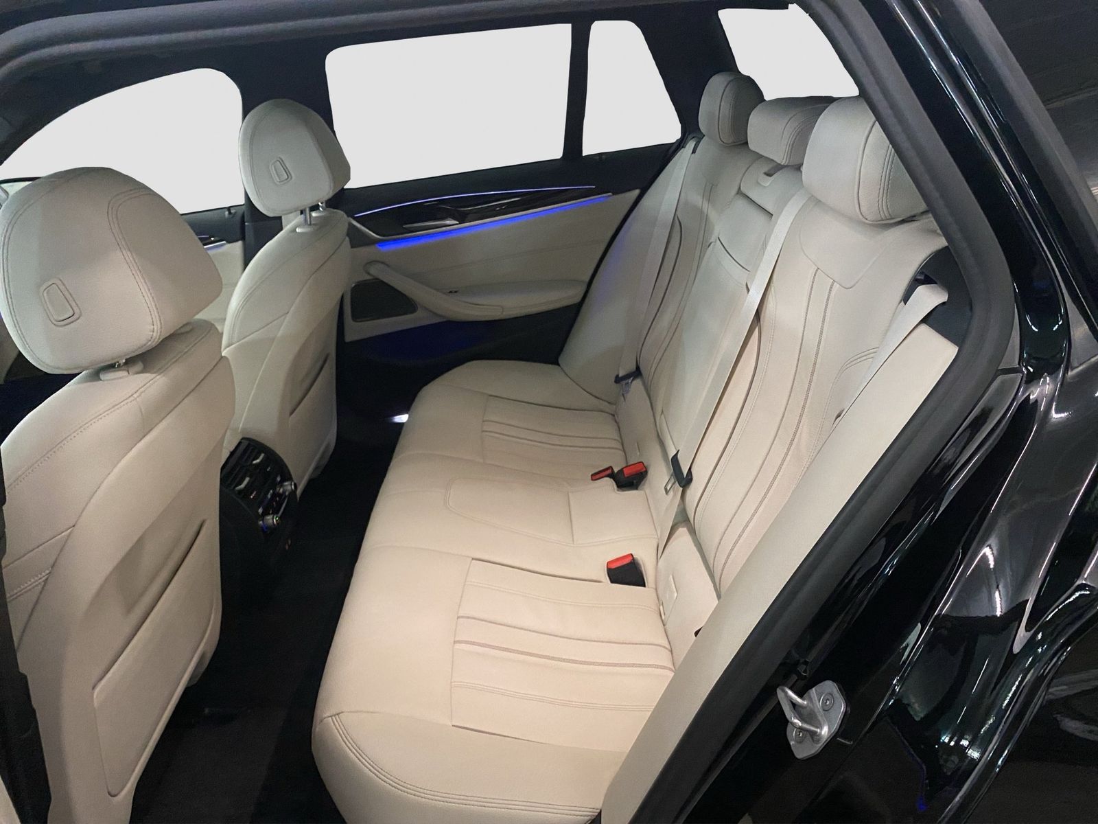 BMW 530d Touring ///M-Sport ACC Laser PanoSD AHK foto 15