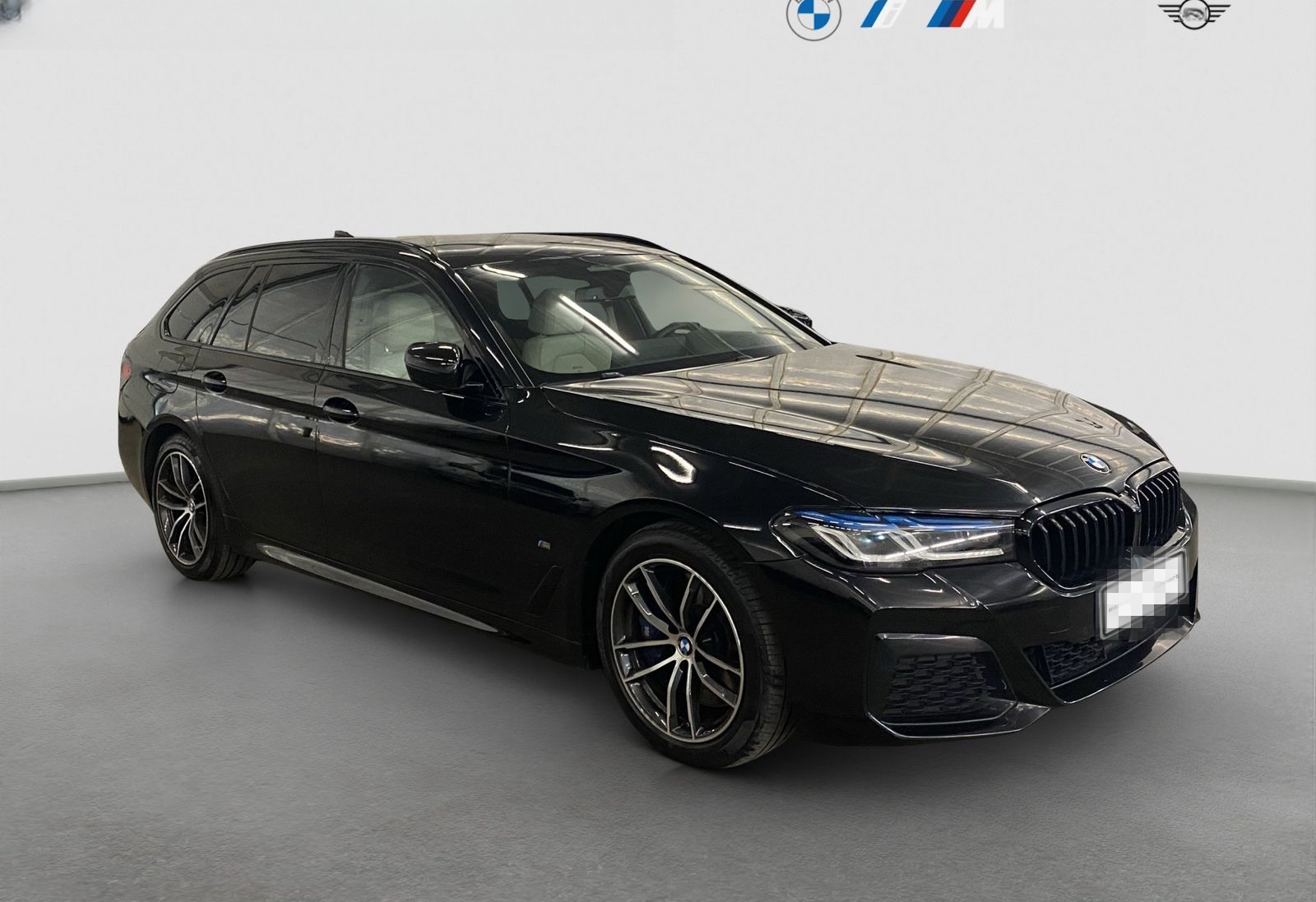 BMW 530d Touring ///M-Sport ACC Laser PanoSD AHK foto 8