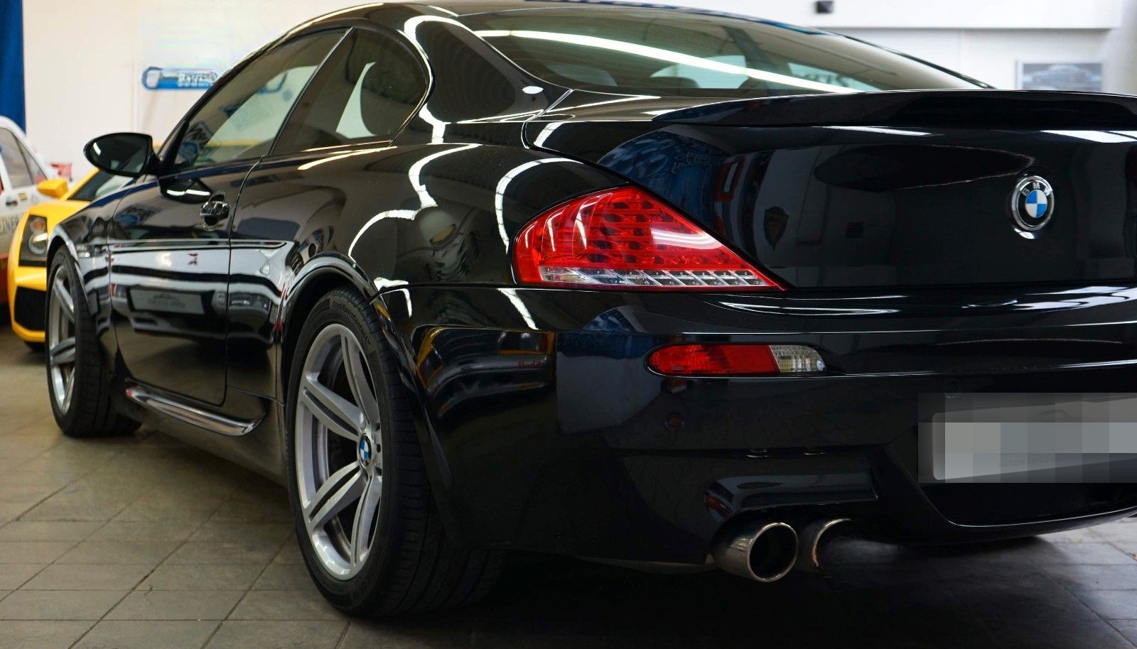 BMW M6 Coupé E63 als Handschalter mit Head Up foto 6