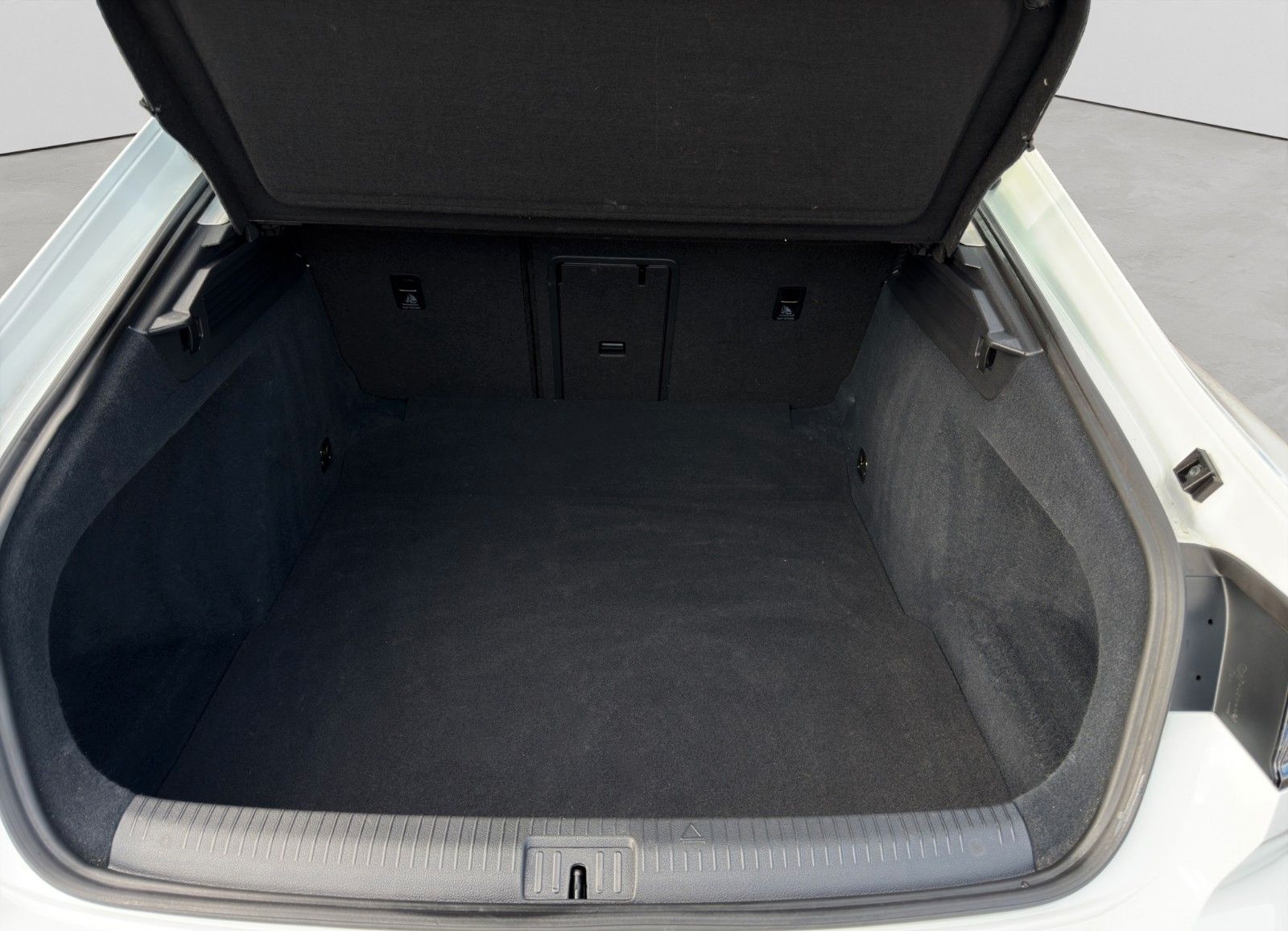 Volkswagen Arteon Lim Elegance/MASSGE/LEDER/MEMORY/360°/ foto 15