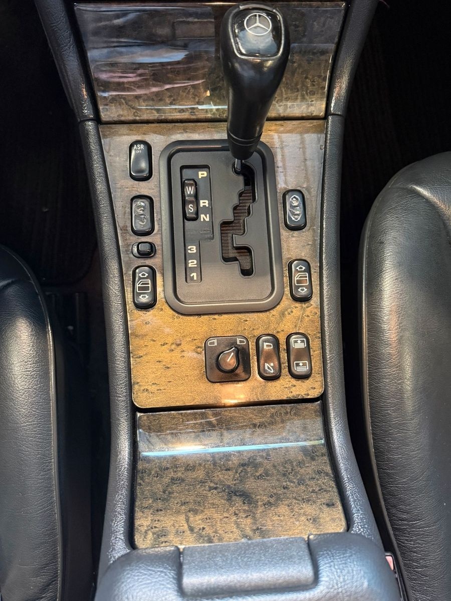 Mercedes-Benz E 420 AVANTGARDE / Vollausstattung / MB Historie foto 17