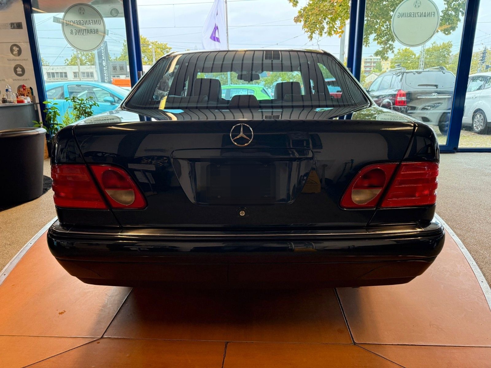 Mercedes-Benz E 420 AVANTGARDE / Vollausstattung / MB Historie foto 4