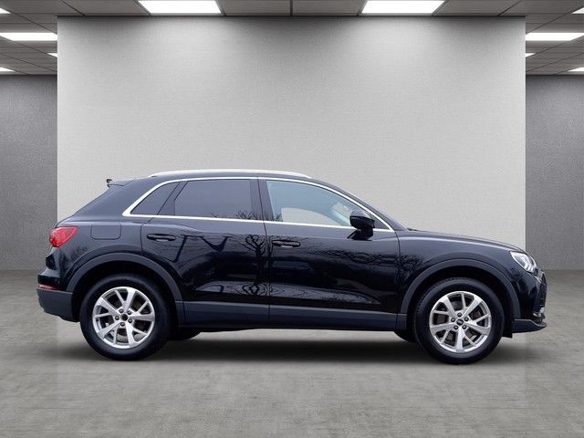 Audi Q3 45TFSIe AHK Navi StdHz eleHeck Sportsitze 18" foto 4