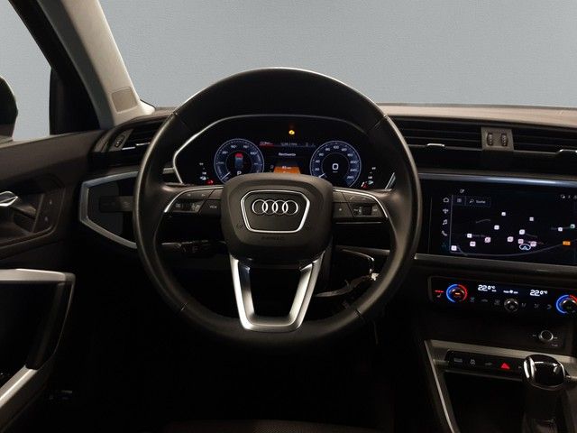 Audi Q3 45TFSIe AHK Navi StdHz eleHeck Sportsitze 18" foto 10