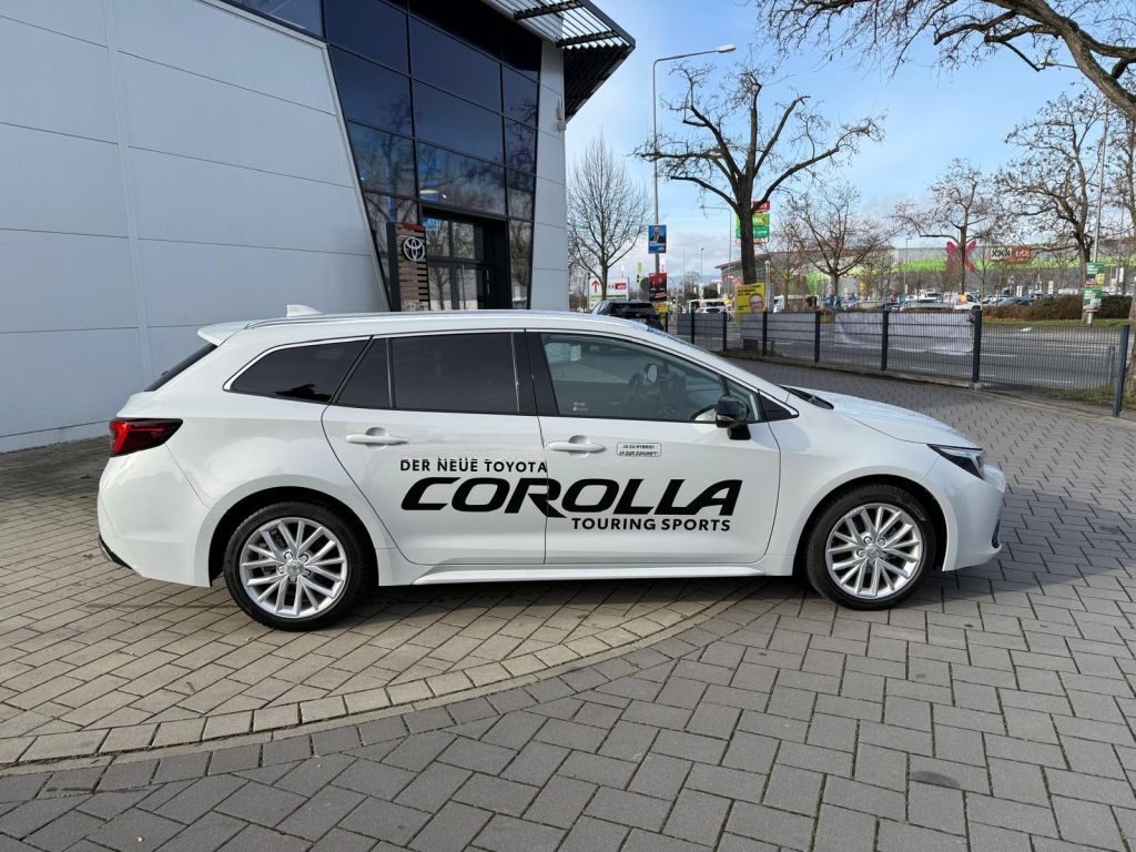 Toyota Corolla 1.8 Hybrid Touring Sports Teamplayer foto 2