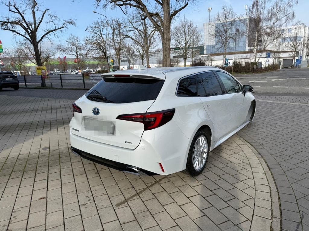 Toyota Corolla 1.8 Hybrid Touring Sports Teamplayer foto 3