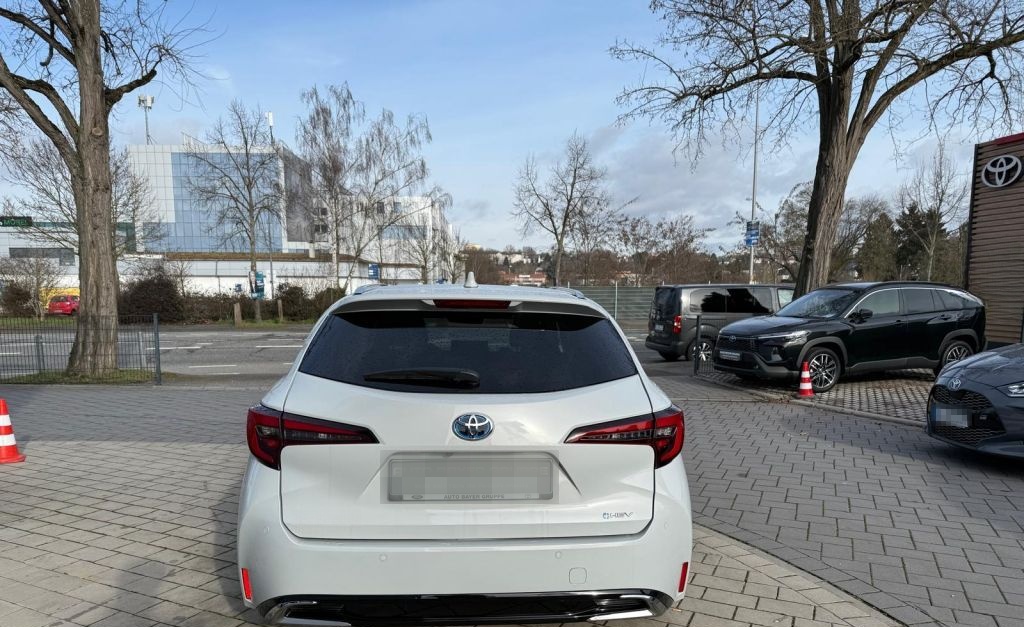 Toyota Corolla 1.8 Hybrid Touring Sports Teamplayer foto 5