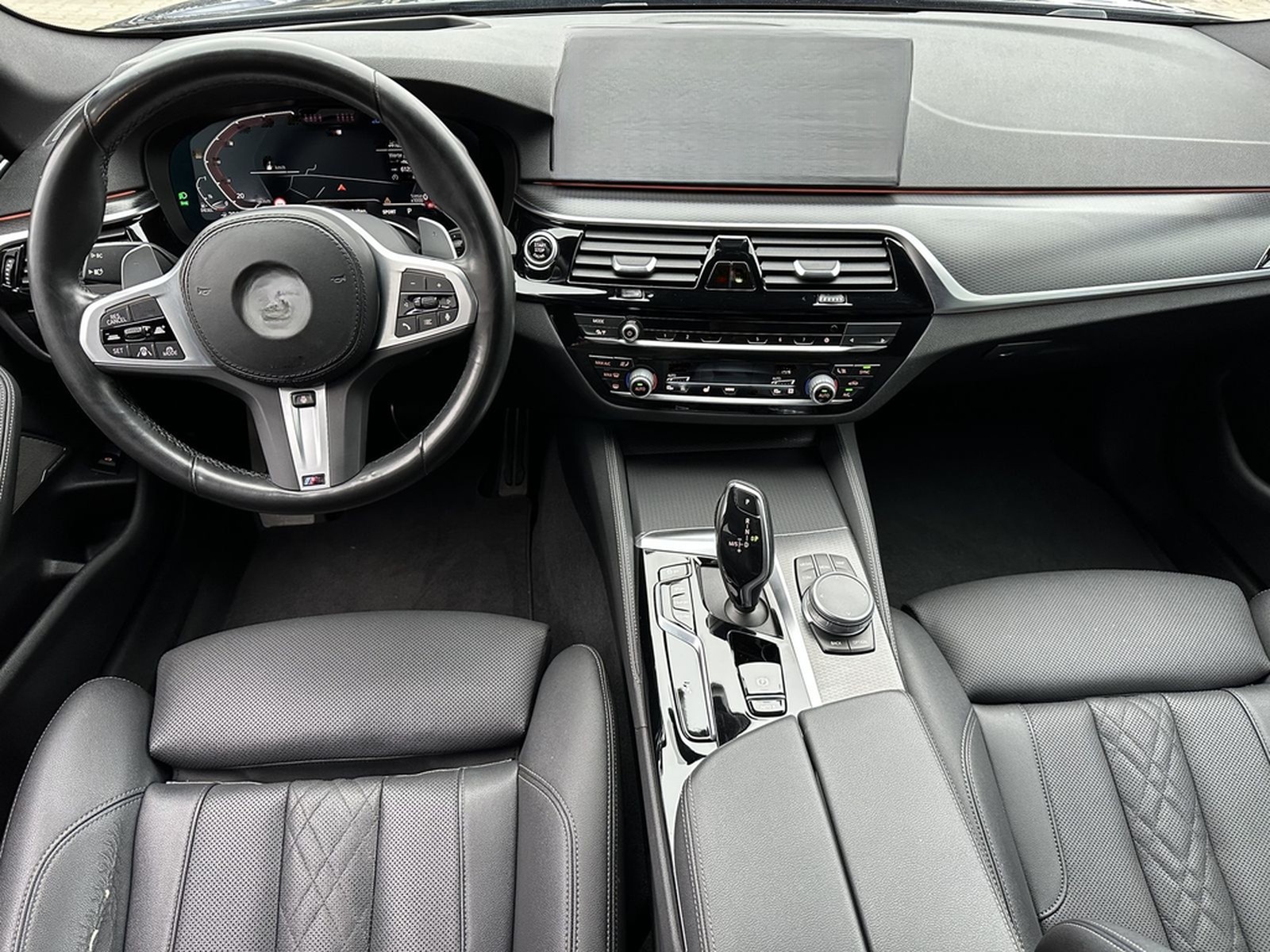 BMW 520d Touring xDrive M-Sport NAV+LED+HEAD-UP+KAM foto 11