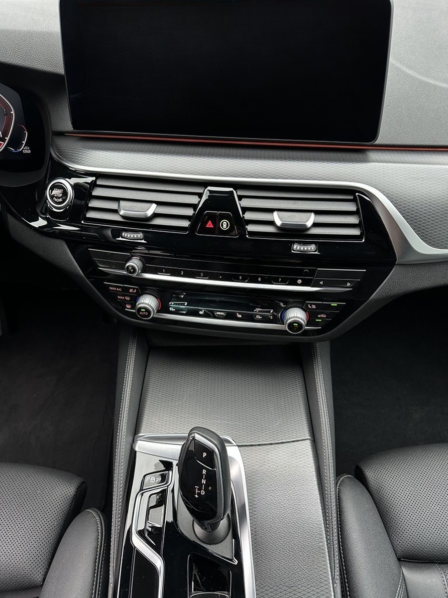 BMW 520d Touring xDrive M-Sport NAV+LED+HEAD-UP+KAM foto 12