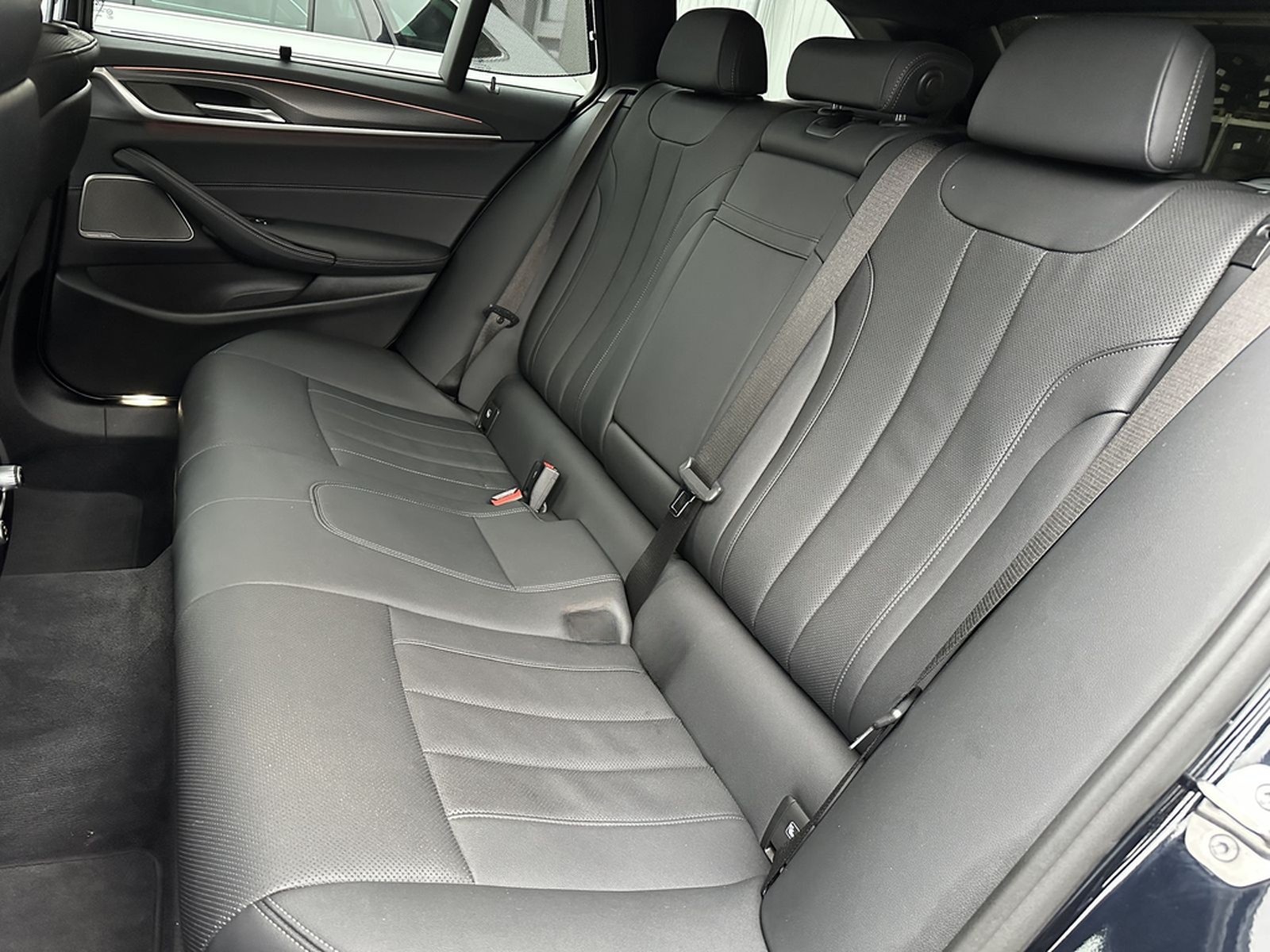 BMW 520d Touring xDrive M-Sport NAV+LED+HEAD-UP+KAM foto 10