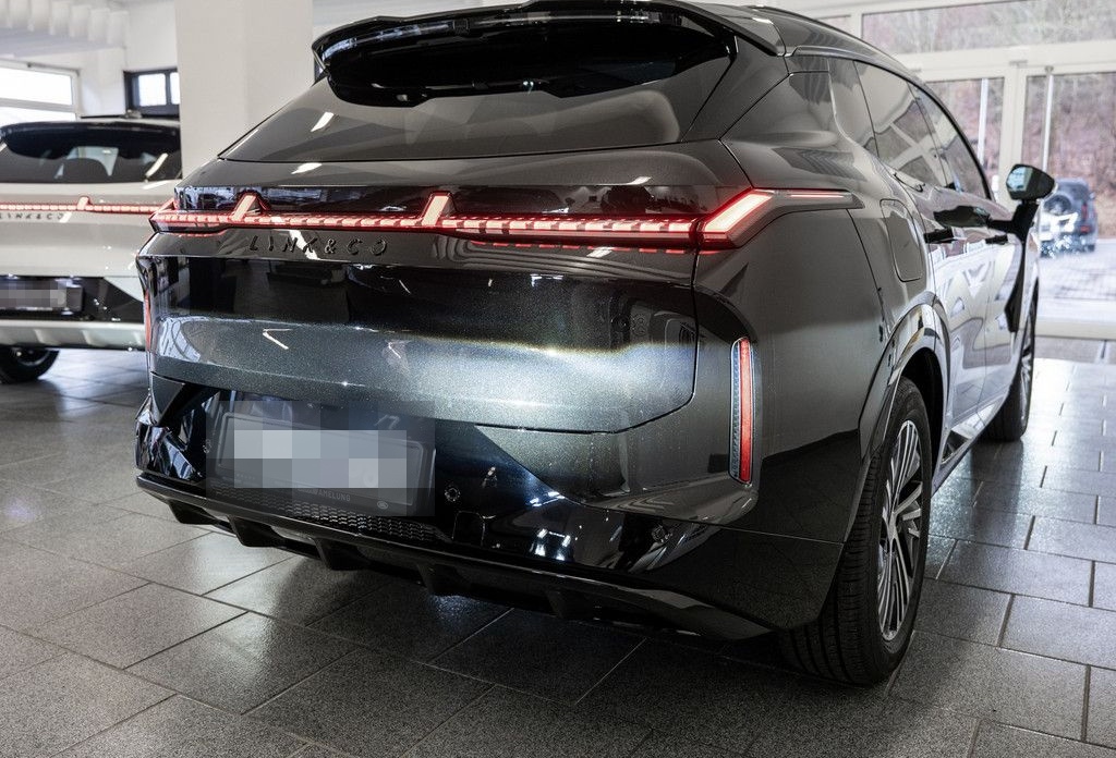 Lynk&Co 08 1.5 T PHEV 257 kW Core foto 2