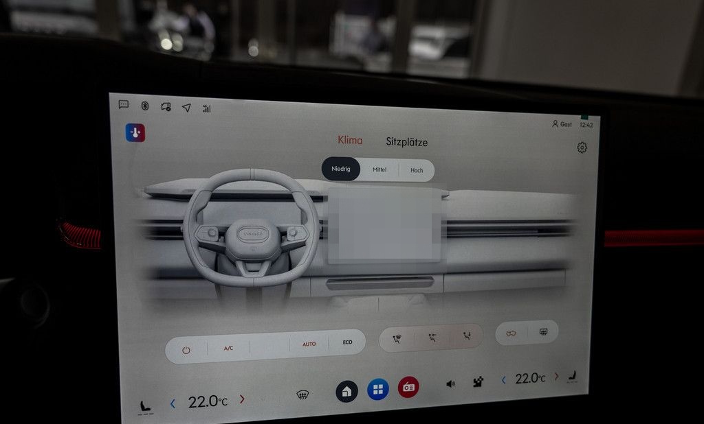 Lynk&Co 08 1.5 T PHEV 257 kW Core foto 15