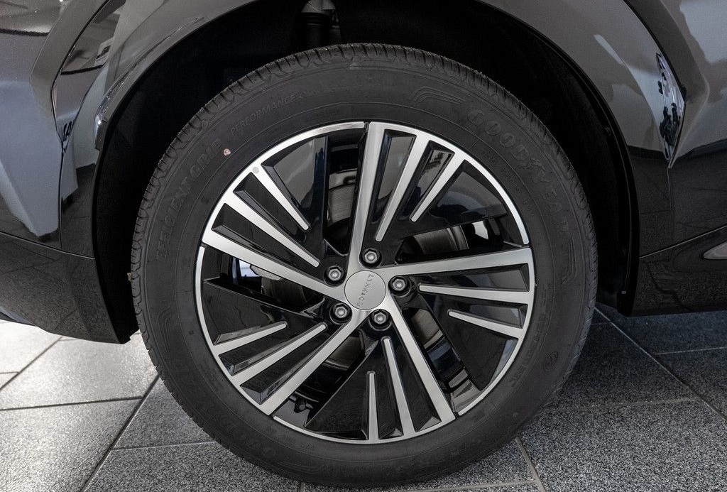 Lynk&Co 08 1.5 T PHEV 257 kW Core foto 7