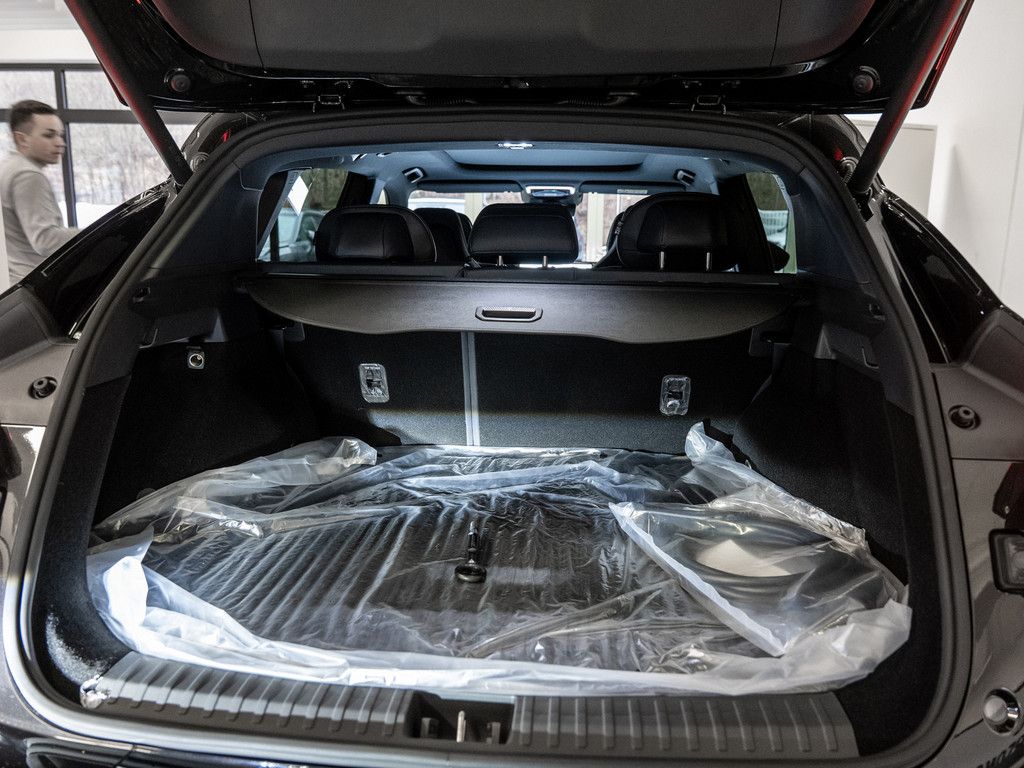 Lynk&Co 08 1.5 T PHEV 257 kW Core foto 8