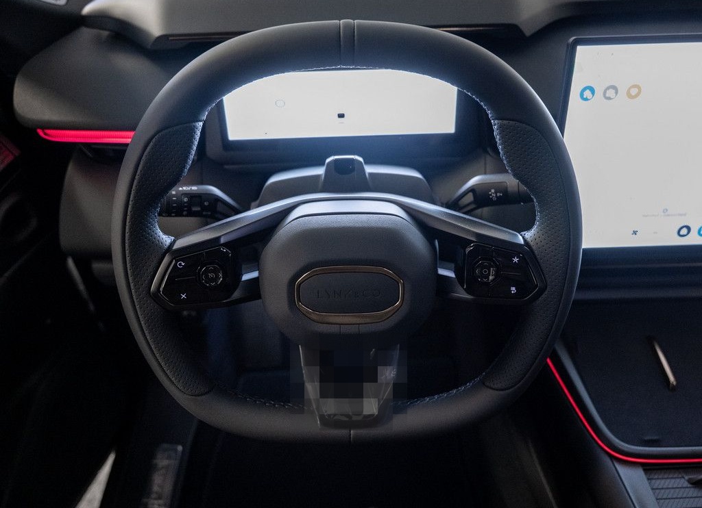 Lynk&Co 08 1.5 T PHEV 257 kW Core foto 10