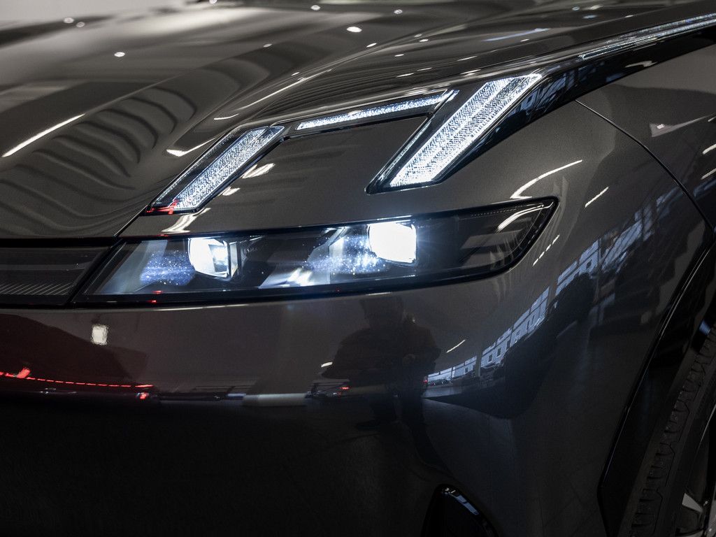 Lynk&Co 08 1.5 T PHEV 257 kW Core foto 21