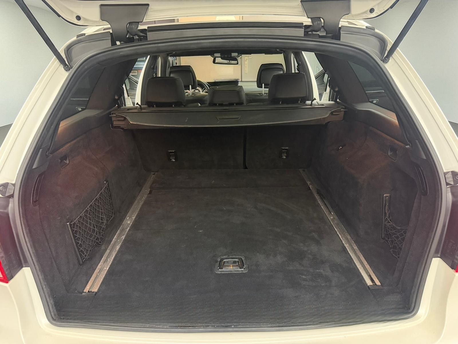 Mercedes-Benz E 350 BT 4Matic AMG LINE*MEGAVOLL + AIRMATIC foto 15