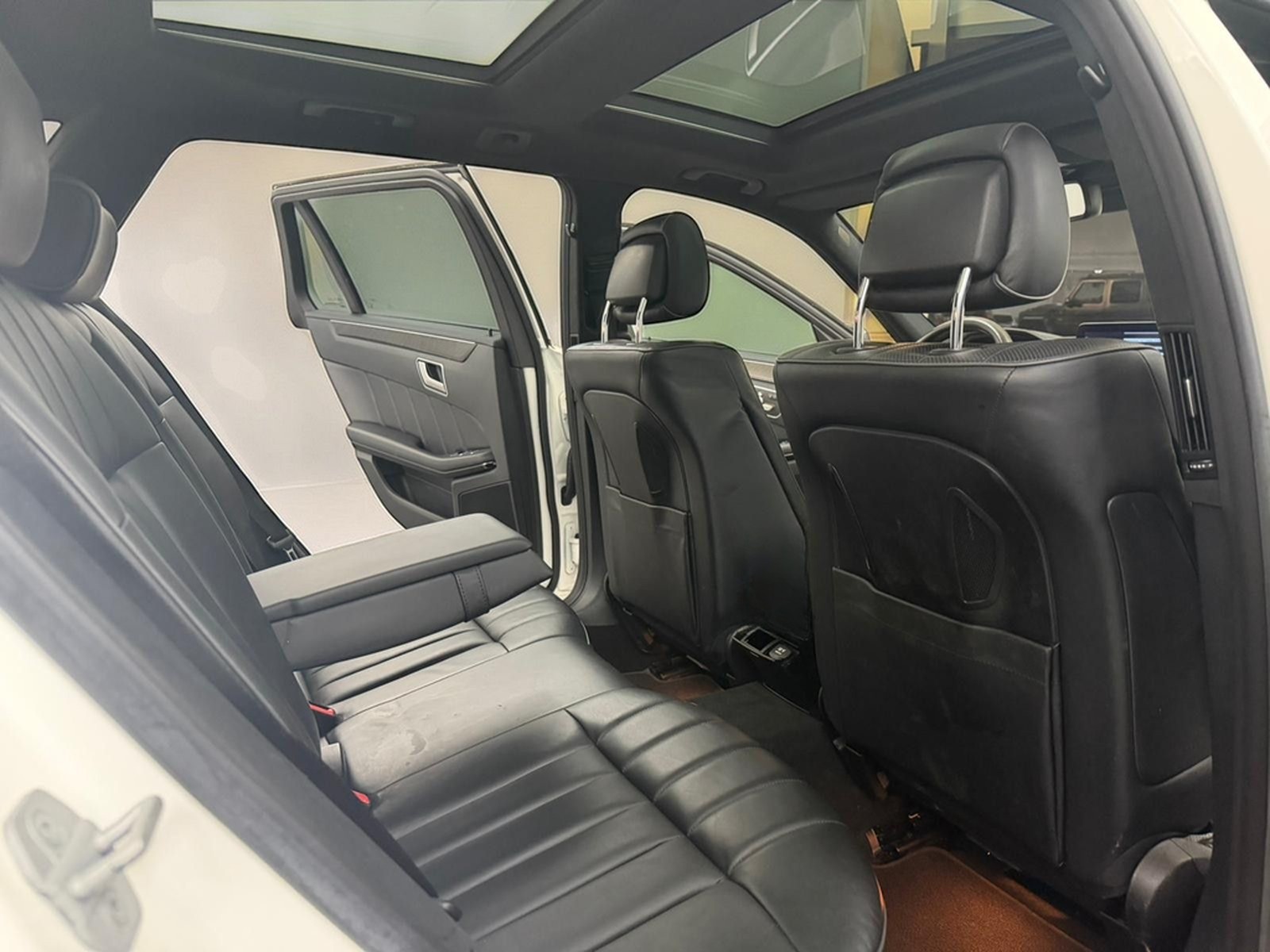 Mercedes-Benz E 350 BT 4Matic AMG LINE*MEGAVOLL + AIRMATIC foto 16