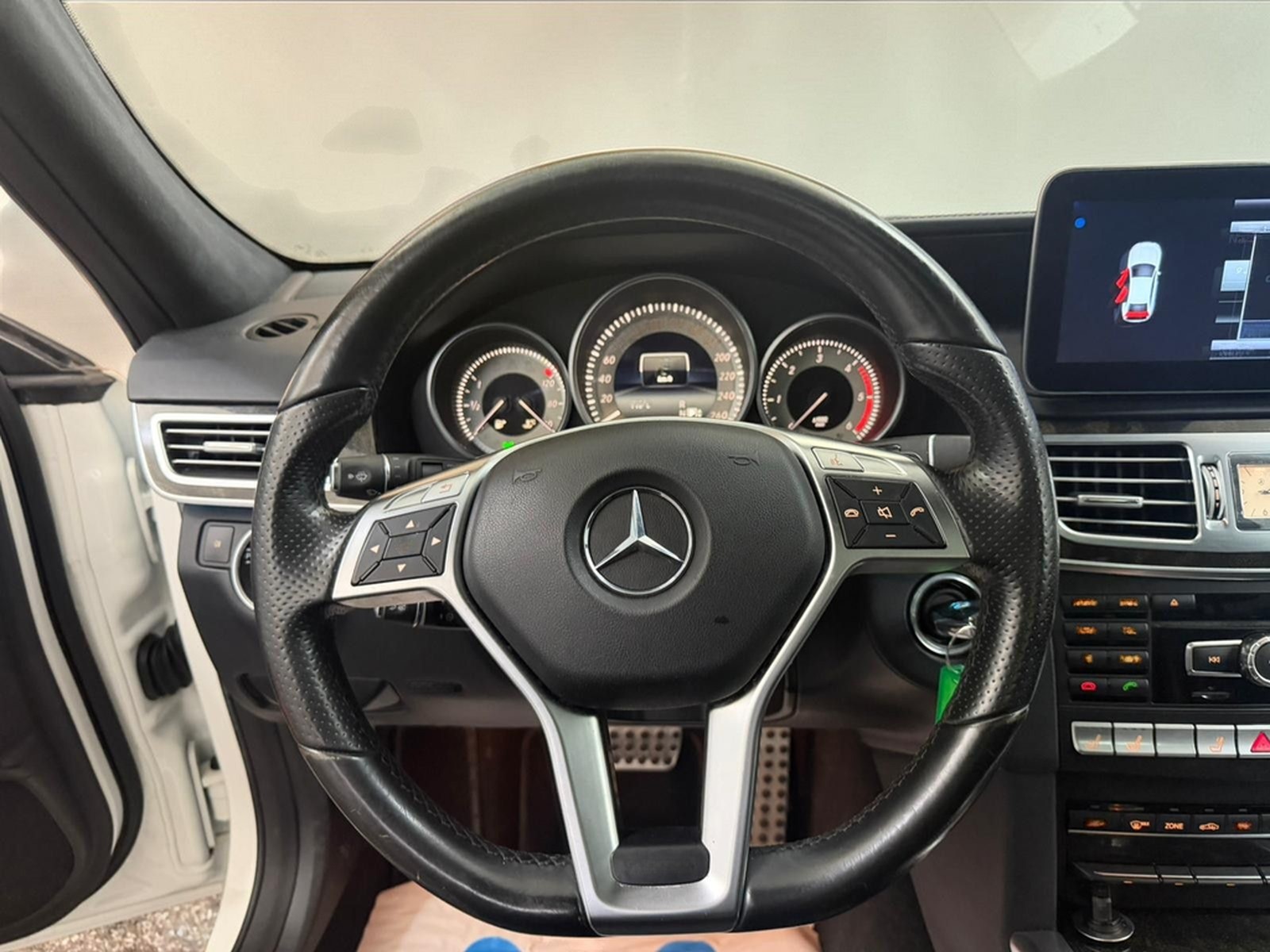 Mercedes-Benz E 350 BT 4Matic AMG LINE*MEGAVOLL + AIRMATIC foto 21