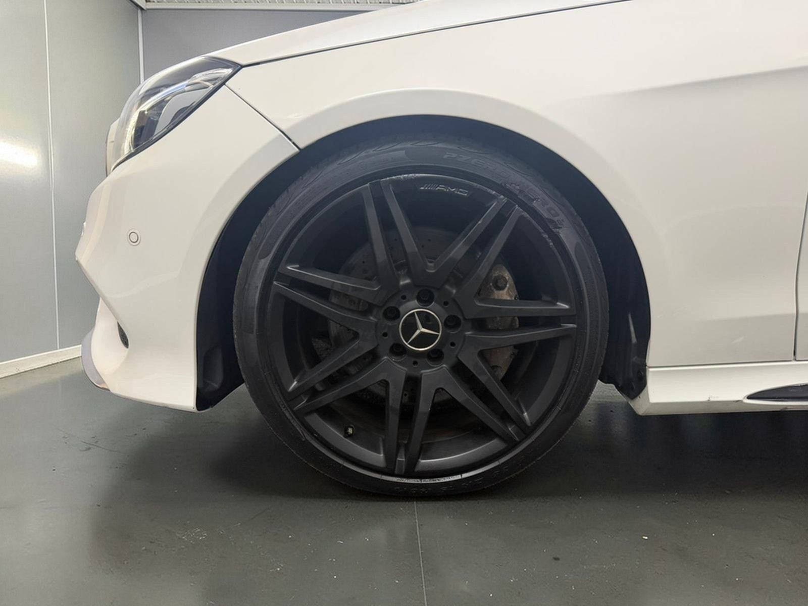 Mercedes-Benz E 350 BT 4Matic AMG LINE*MEGAVOLL + AIRMATIC foto 4