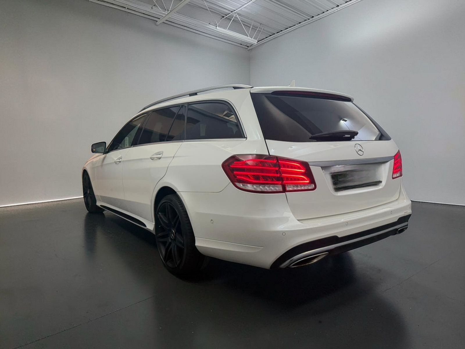 Mercedes-Benz E 350 BT 4Matic AMG LINE*MEGAVOLL + AIRMATIC foto 5