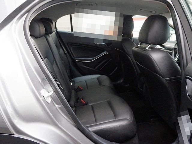 Mercedes-Benz GLA 250 4MATIC DCT Urban Navi Leder R-Kam PDC foto 17