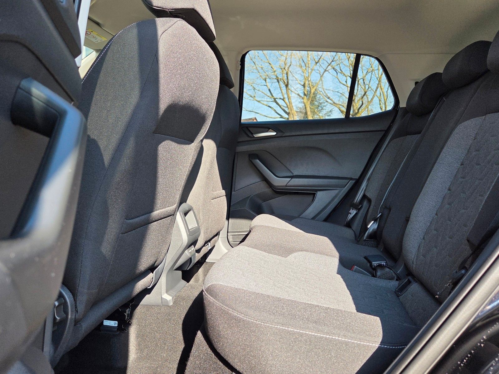 Volkswagen T-Cross 1.5 TSI DSG R-Line ACC/ AHK/ LED/ Kamera foto 14