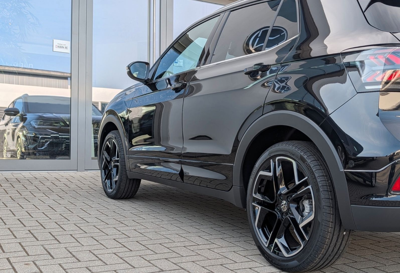 Volkswagen T-Cross 1.5 TSI DSG R-Line ACC/ AHK/ LED/ Kamera foto 7