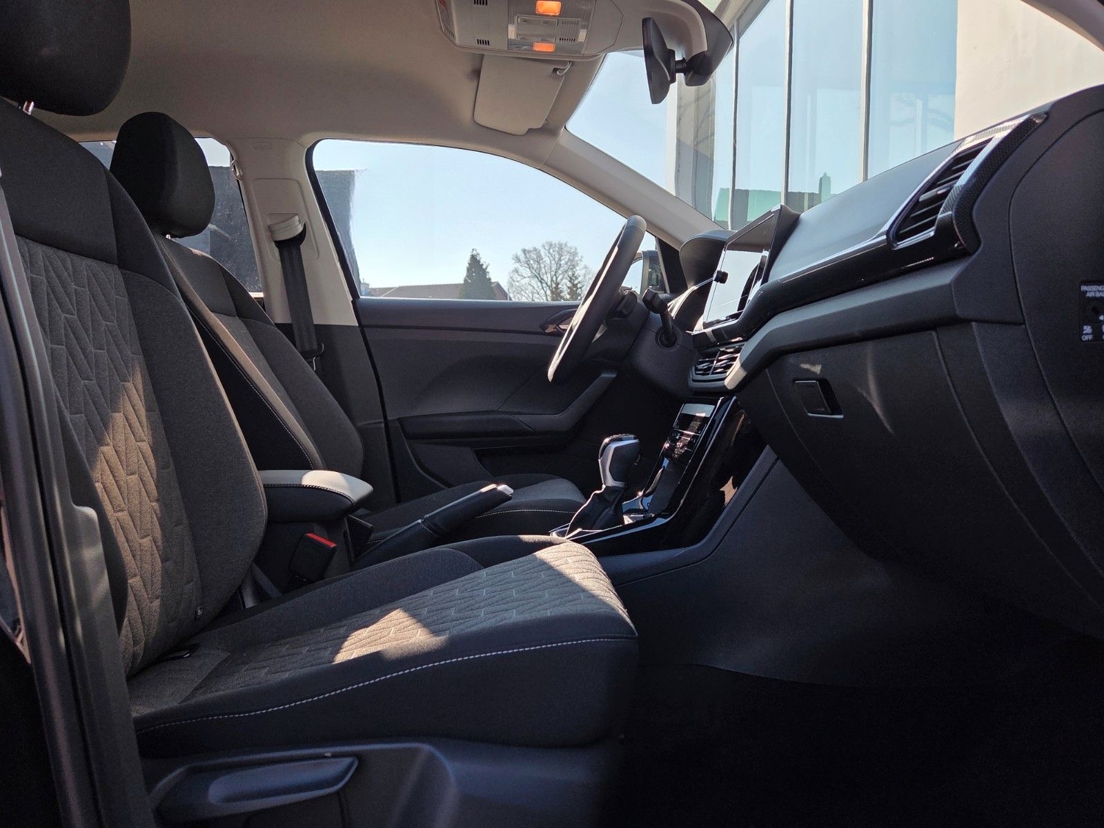 Volkswagen T-Cross 1.5 TSI DSG R-Line ACC/ AHK/ LED/ Kamera foto 9