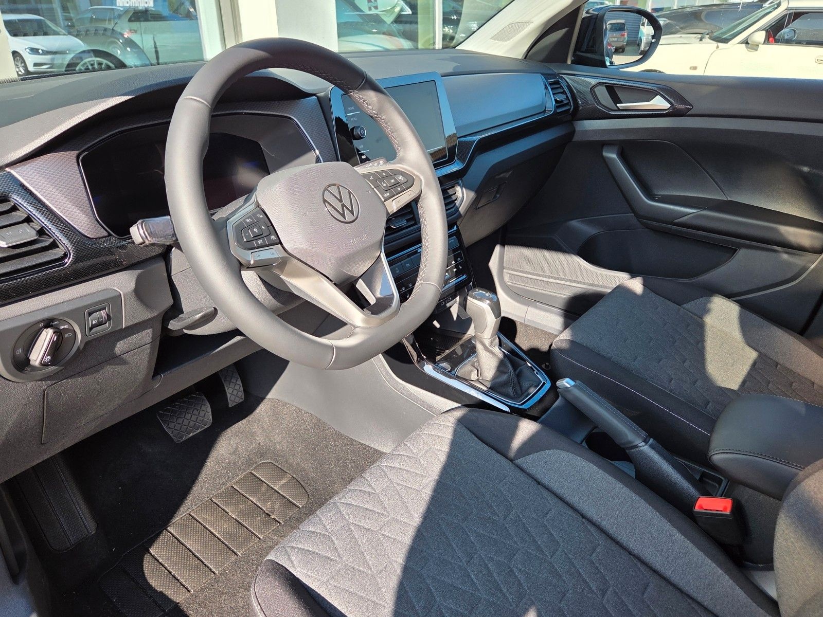 Volkswagen T-Cross 1.5 TSI DSG R-Line ACC/ AHK/ LED/ Kamera foto 10