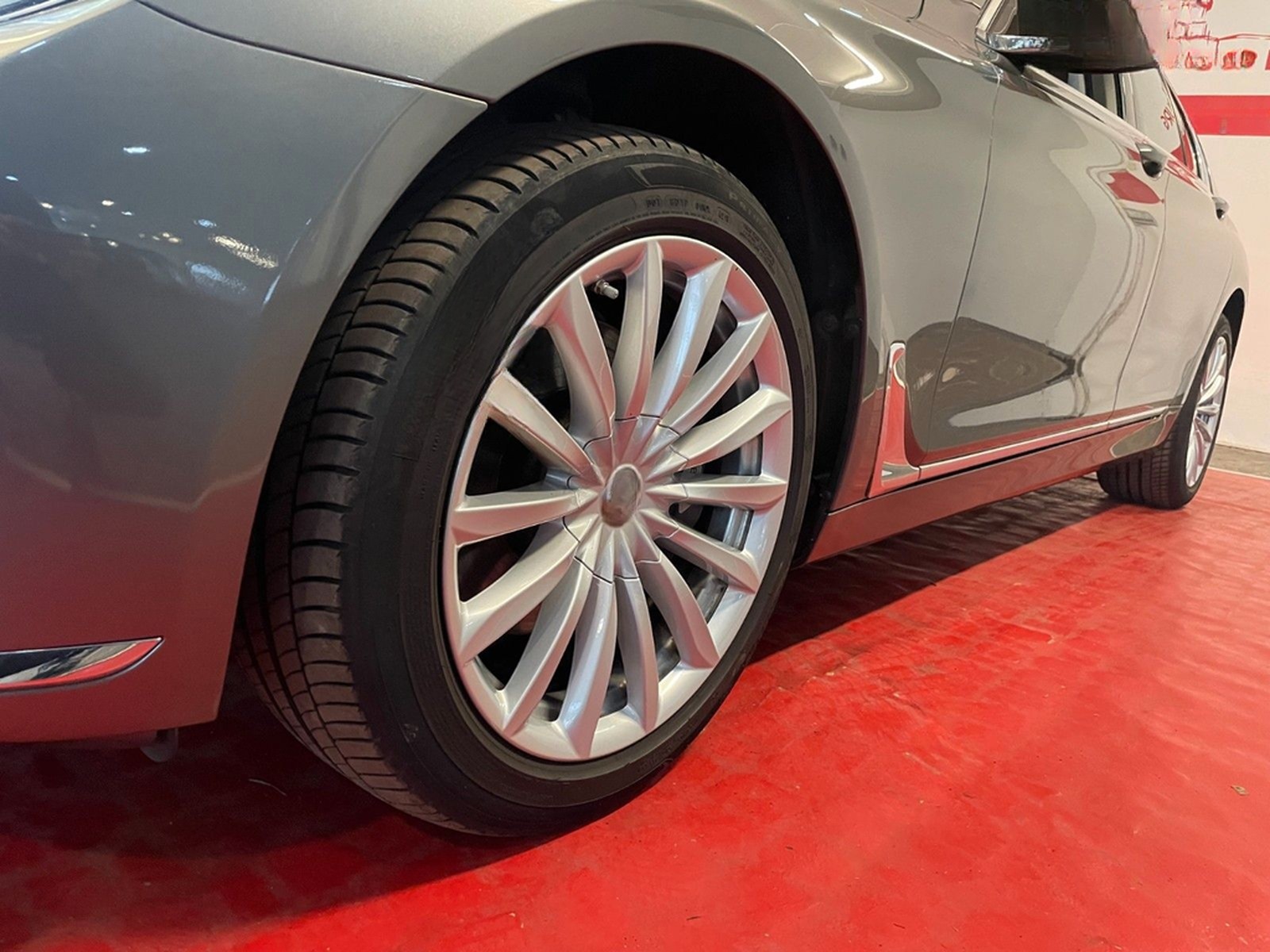 BMW 730 d *Scheckheft + LED + Ambiente + Kamera foto 4