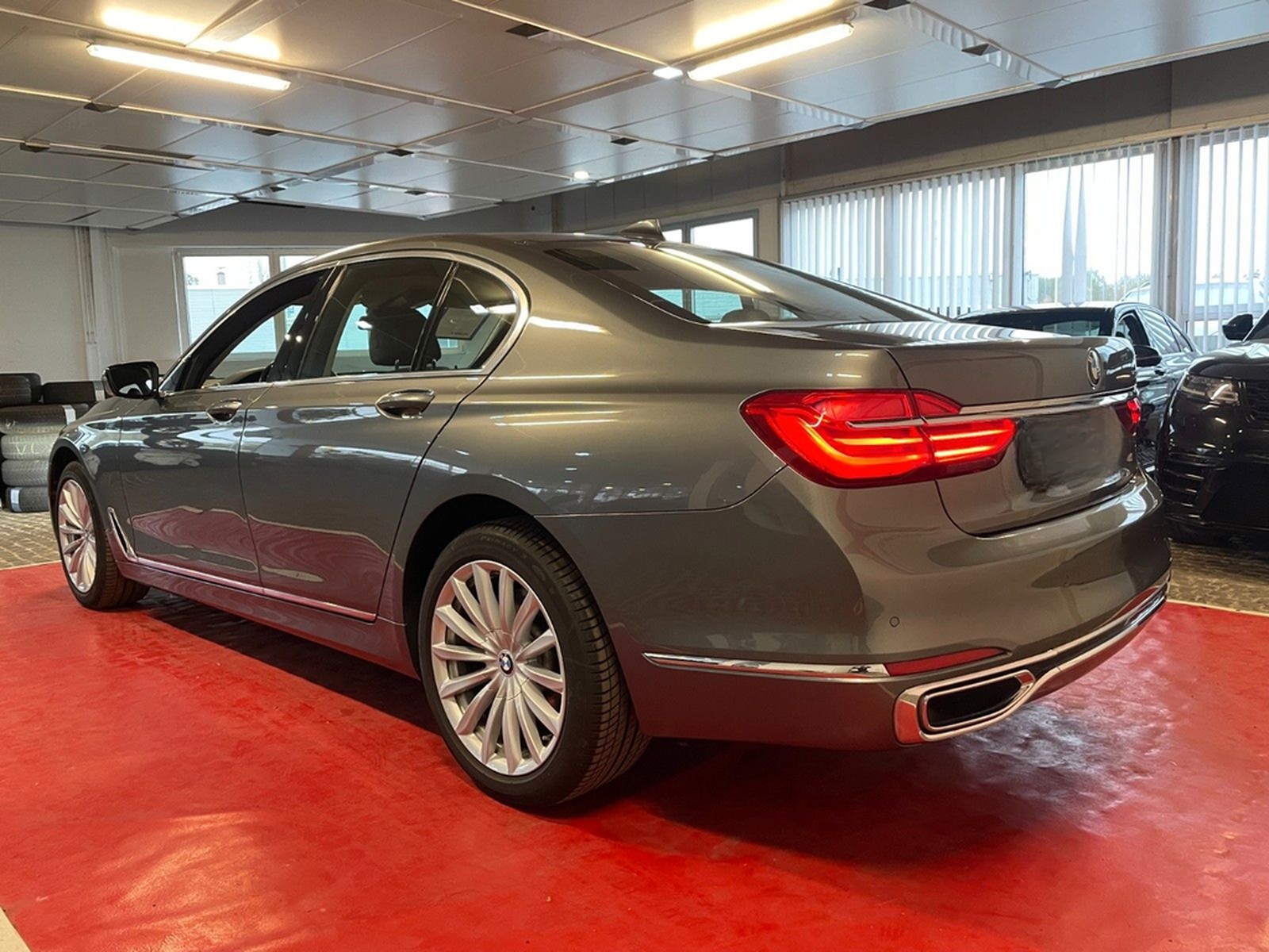 BMW 730 d *Scheckheft + LED + Ambiente + Kamera foto 6