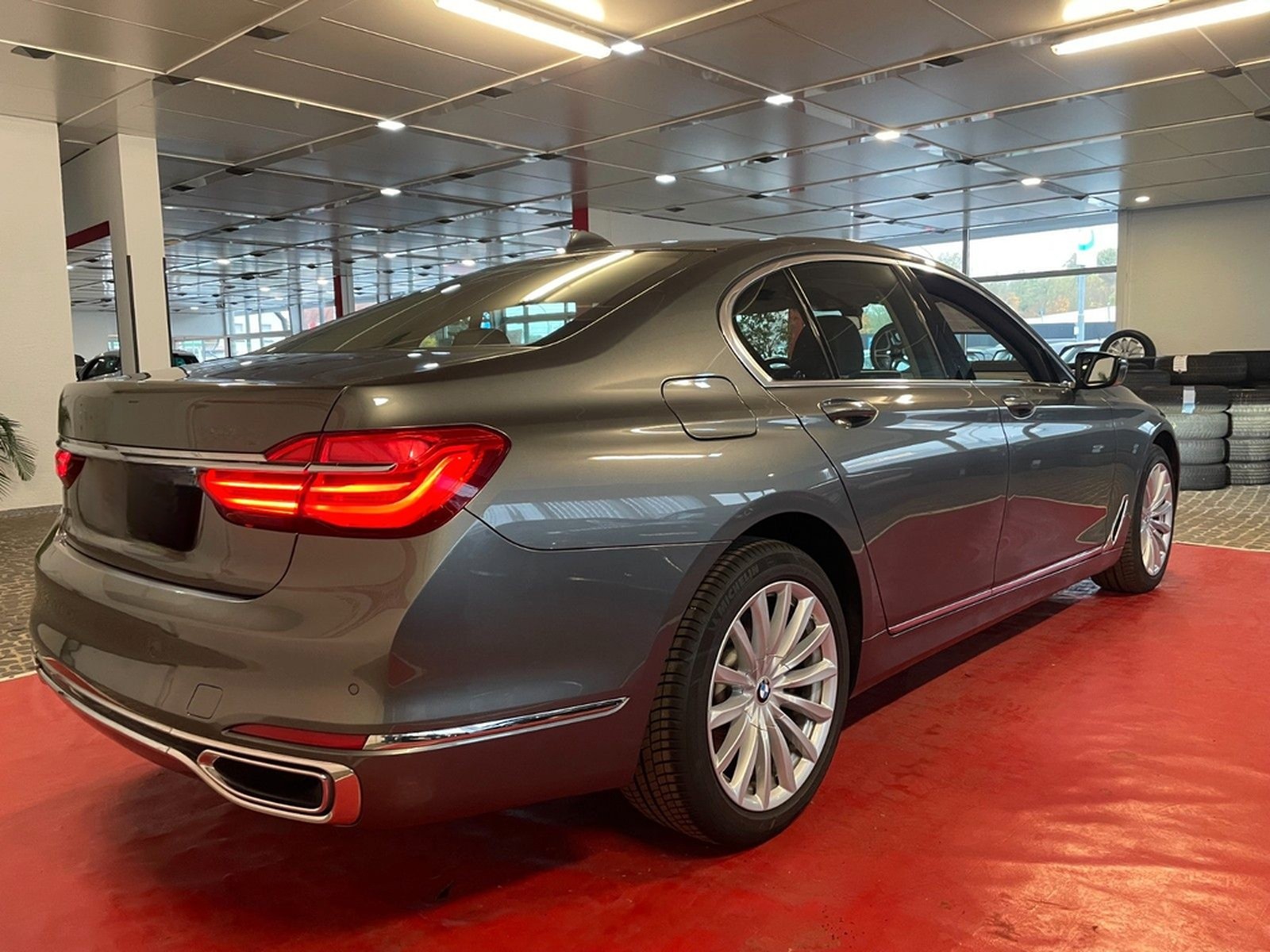 BMW 730 d *Scheckheft + LED + Ambiente + Kamera foto 8
