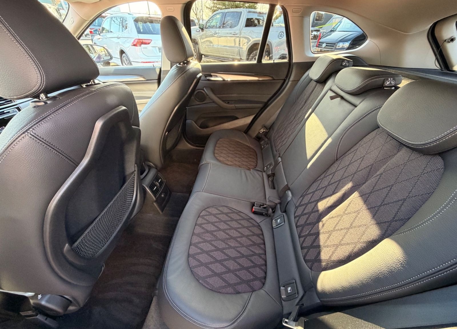 BMW X1 sDrive 18 i xLine foto 15