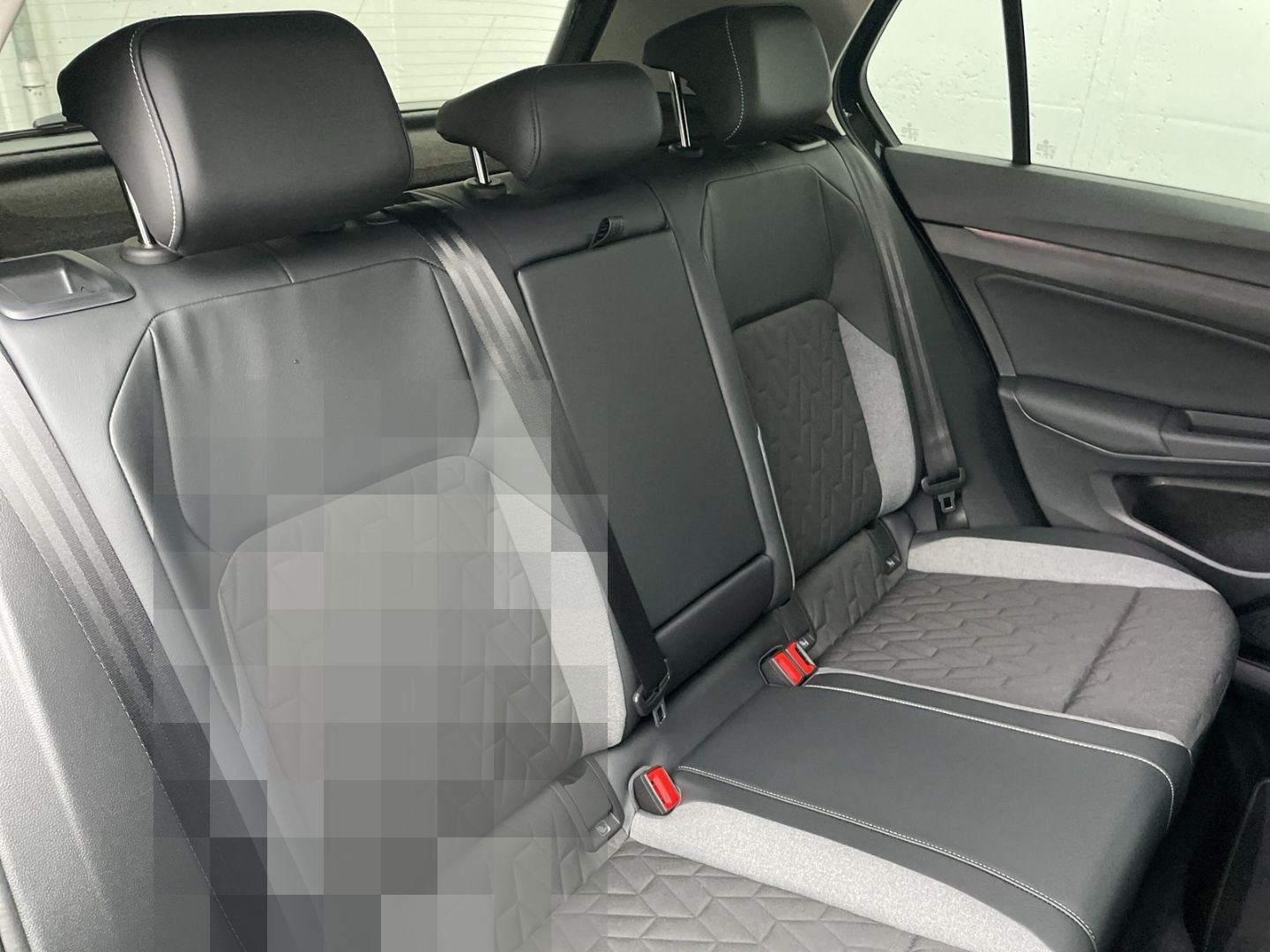 Volkswagen Golf VIII 1.5 eTSI DSG Energy Navi/ACC/Kamera/LE foto 21