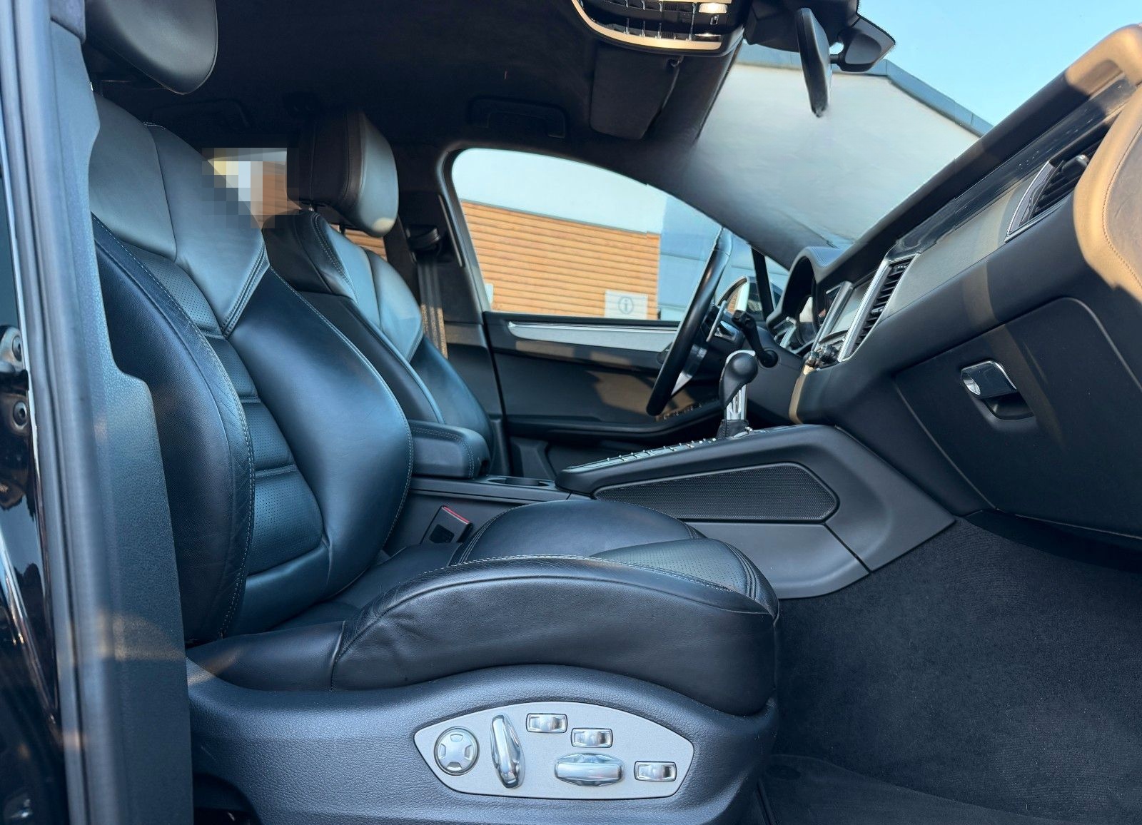 Porsche Macan Turbo 3,6L Sport-Chrono/21 Zoll/PTV/AHK foto 24