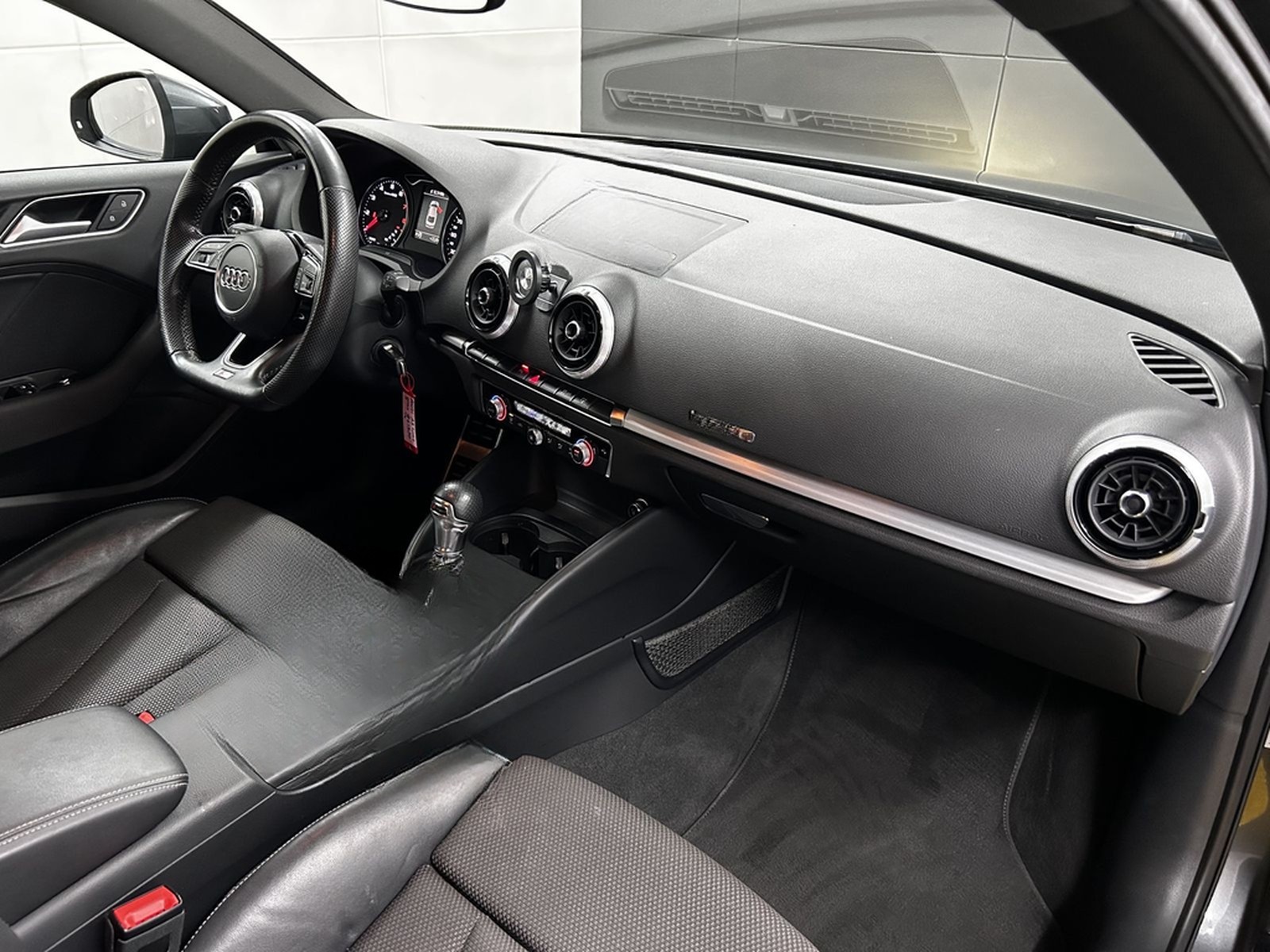 Audi A3 Limousine Quattro 3x S-Line+S-tronic+NAVI+LED foto 11