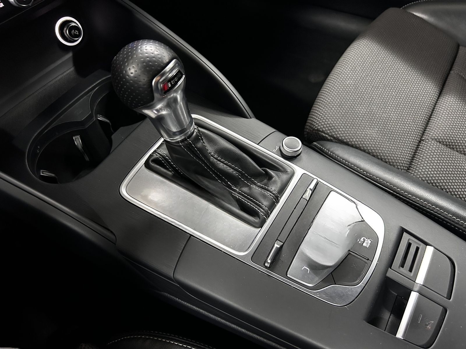 Audi A3 Limousine Quattro 3x S-Line+S-tronic+NAVI+LED foto 17