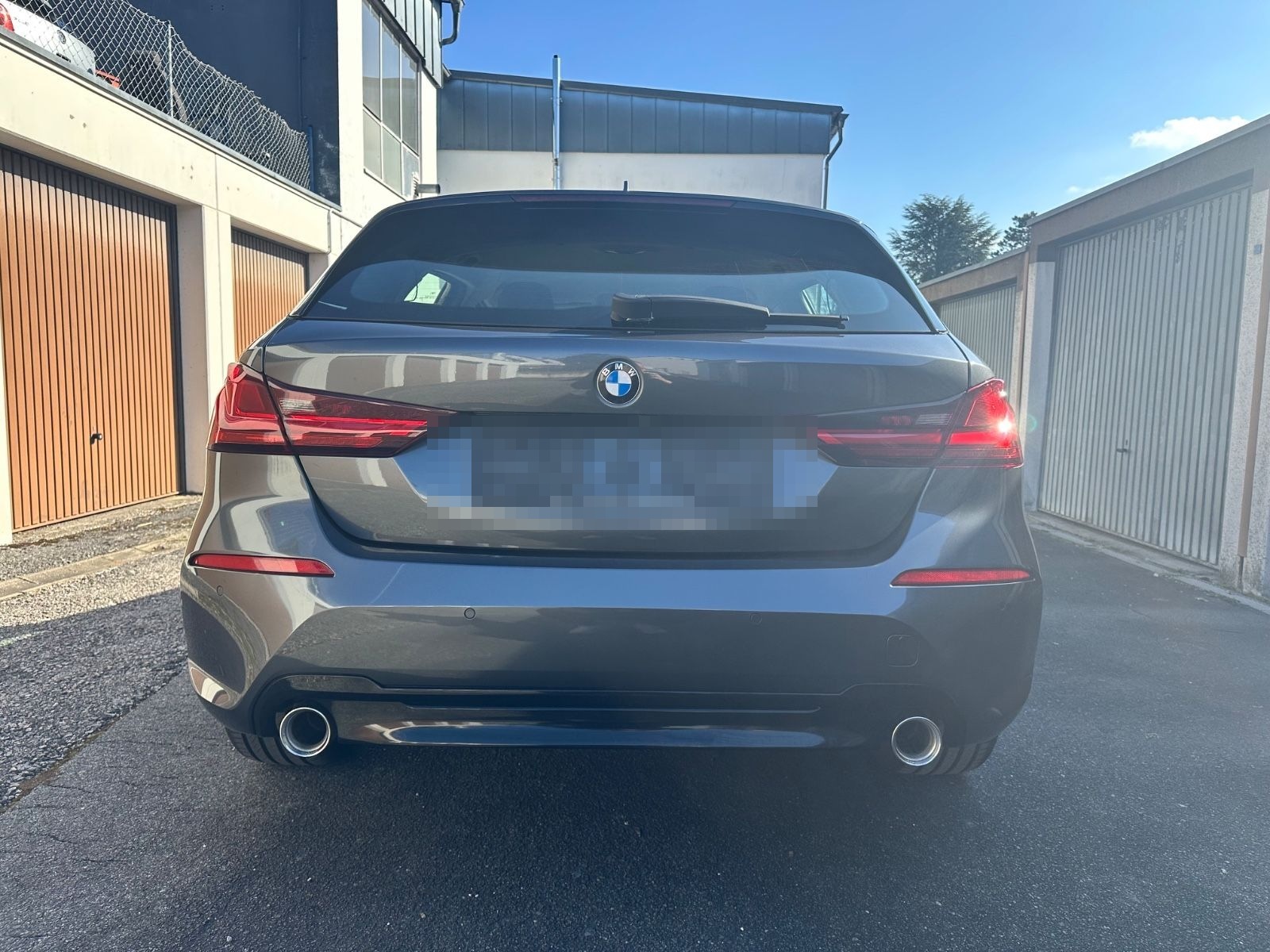 BMW 118 d Sport Line/aut/LED/navi/kamera/H-UP/temp foto 5