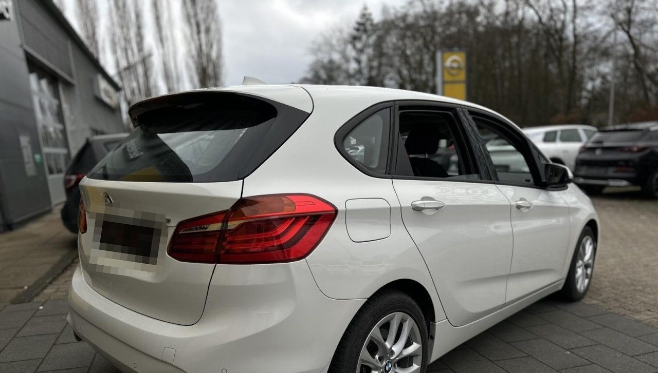 BMW 2 Active Tourer 225 xe iPerformance Adv. **AHK** foto 3