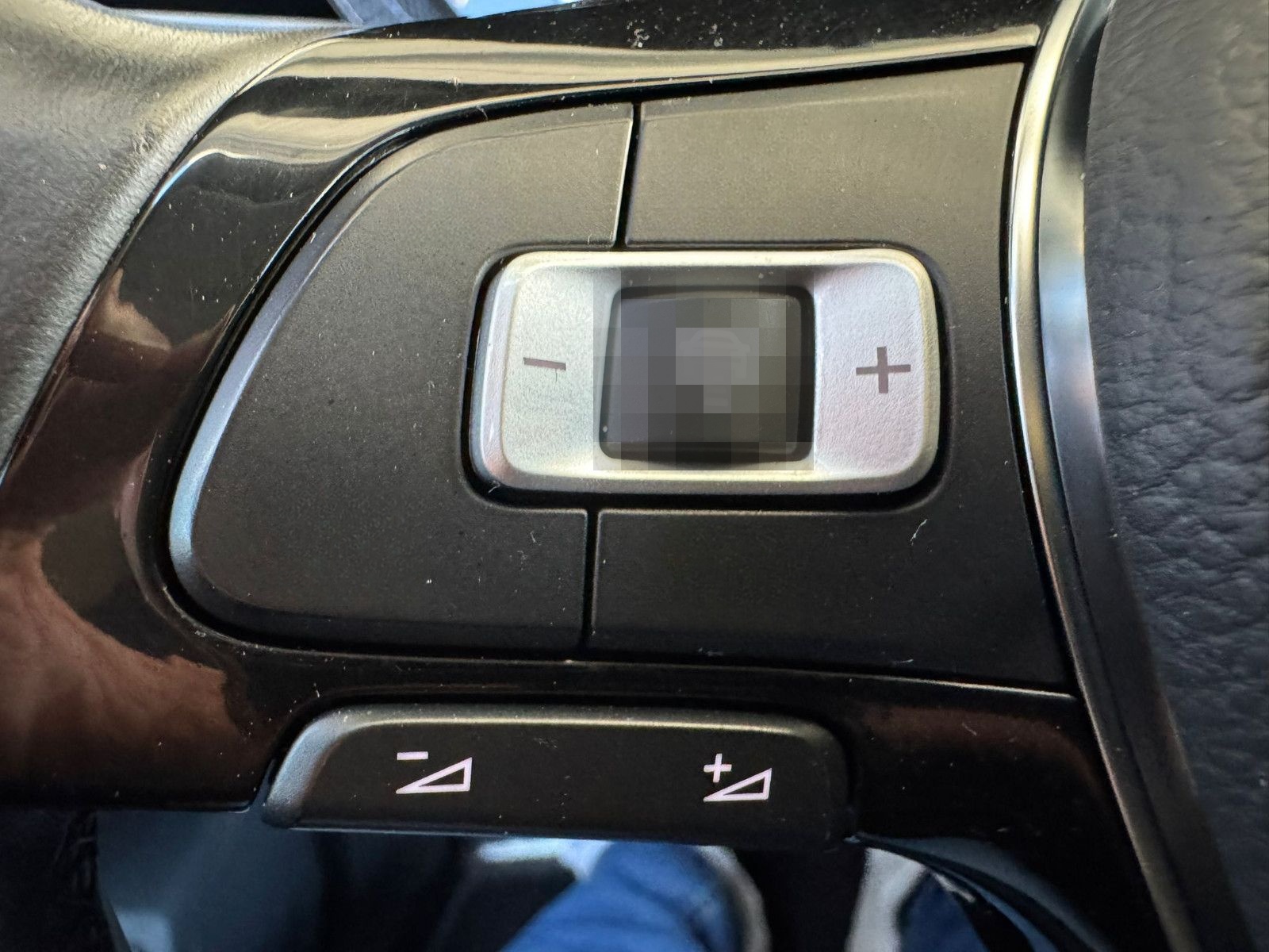 Volkswagen Touran United Start-Stopp 7 Sitze Navi Sitzhe. foto 14