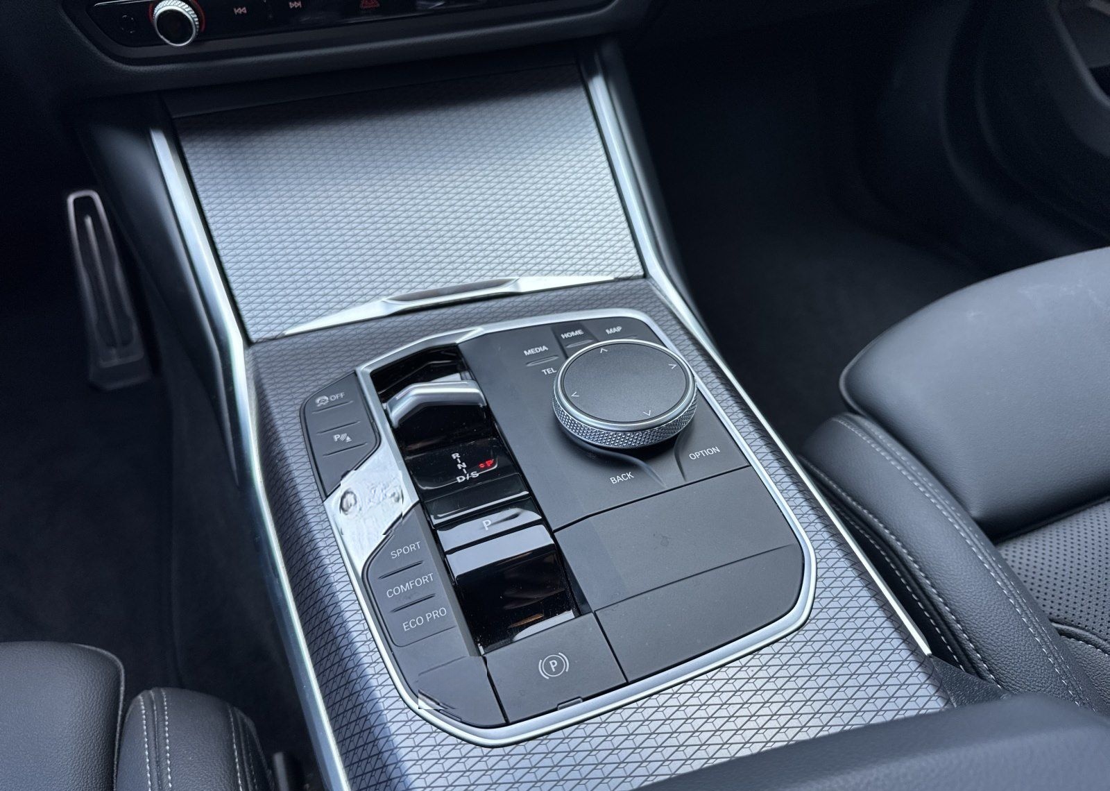 BMW 320d xDrive AHK HEAD-UP RFK LORDOSE XDRIVE LED foto 13