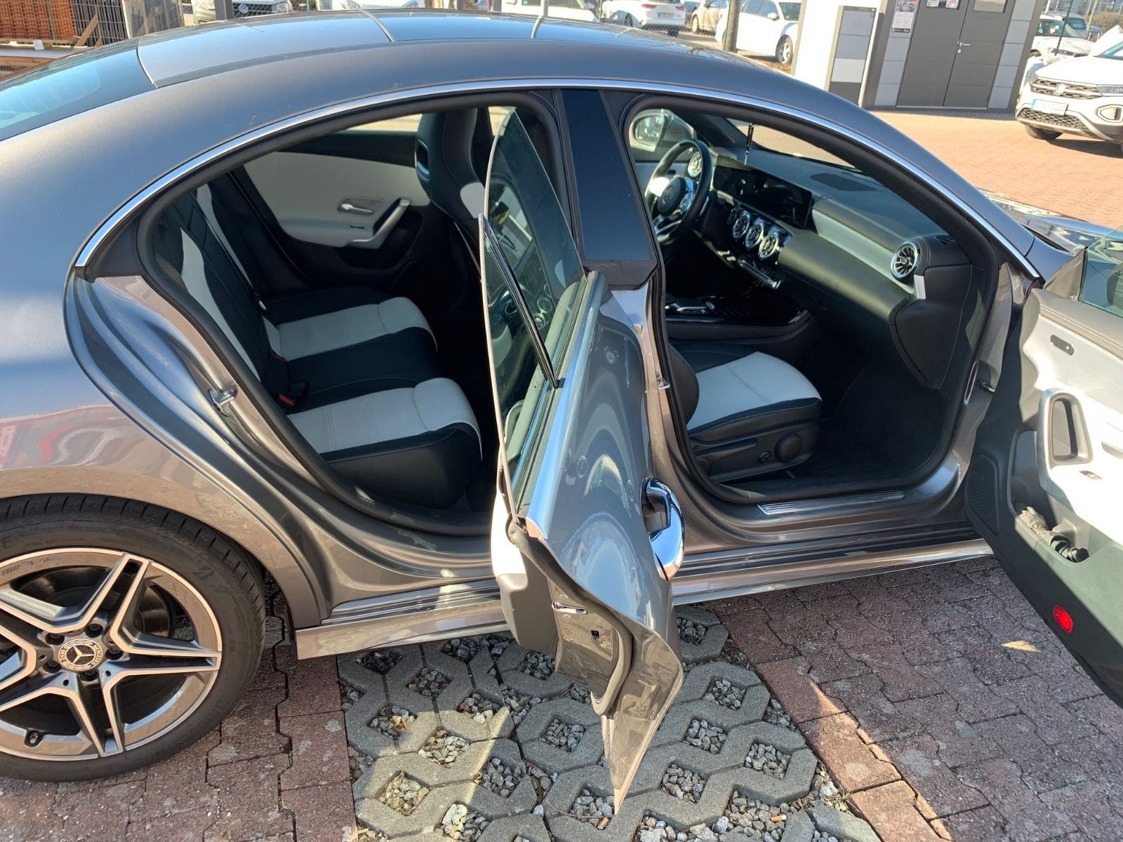 Mercedes-Benz CLA 200 AMG , NAVI ,KAMERA,PANORAMA foto 20