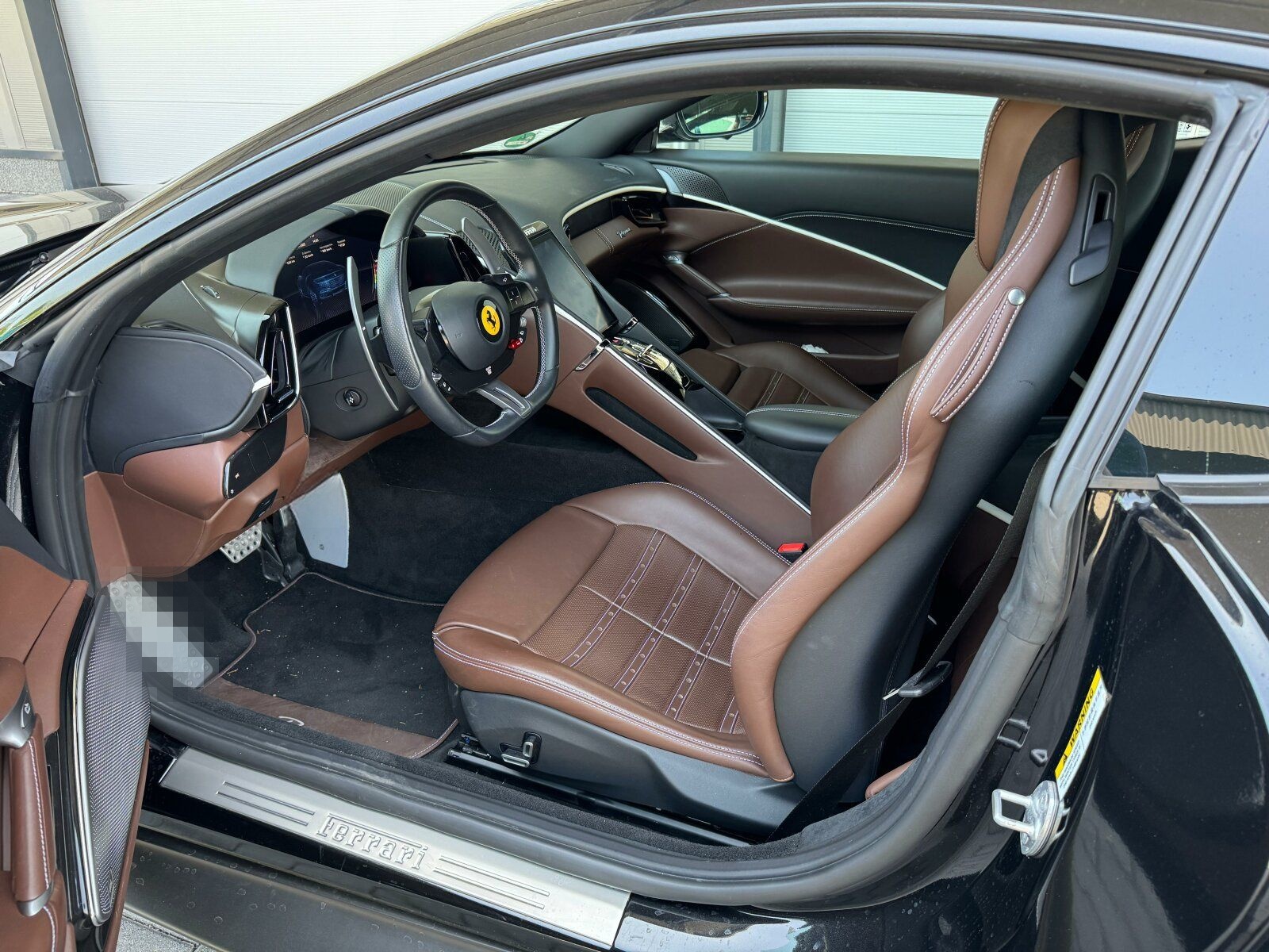 Ferrari Roma Coupe Schwarz foto 7