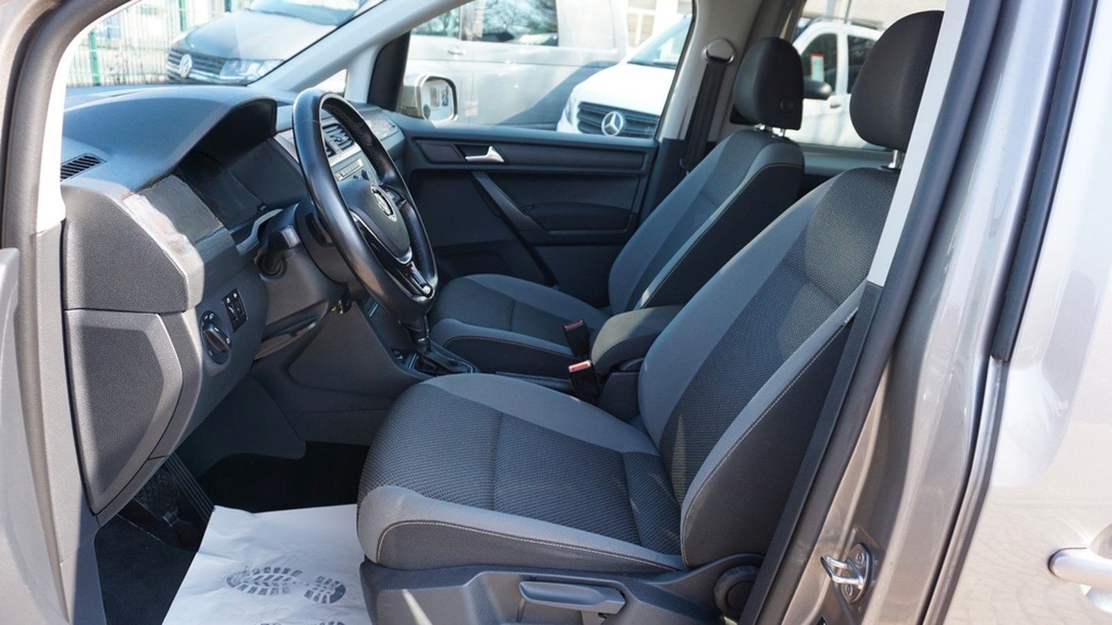 Volkswagen Caddy Maxi 1.4 TSI DSG*Standheizung*AHK*7 Sitzer foto 14