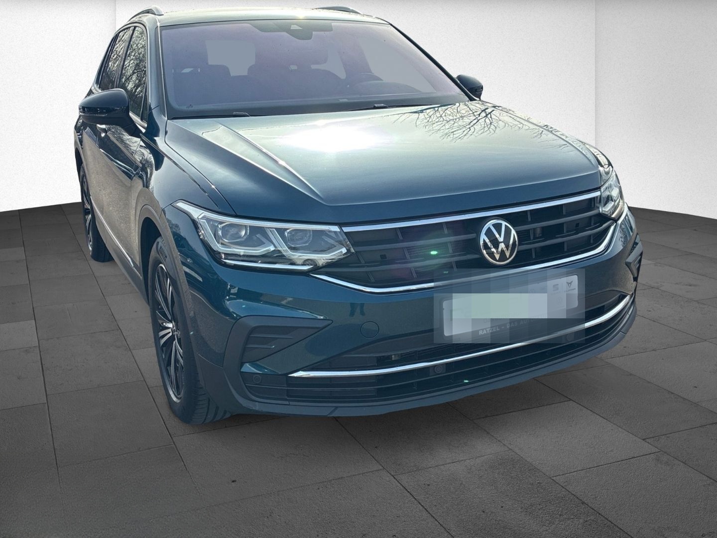 Volkswagen Tiguan Life 2.0 TDI DSG Sportpaket Navi Digitale foto 2